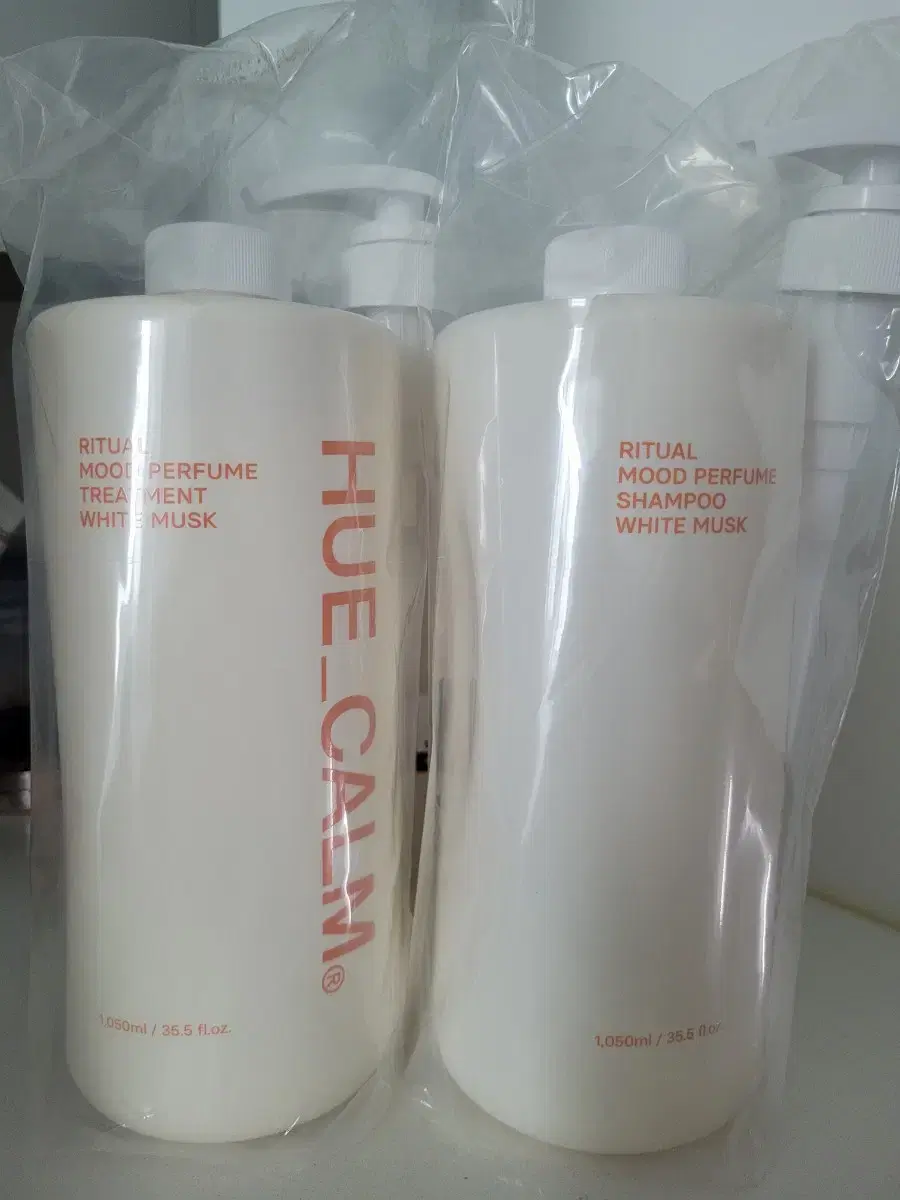 [새상품] 휴캄 퍼퓸 샴푸1050ml+트리트먼트1050ml